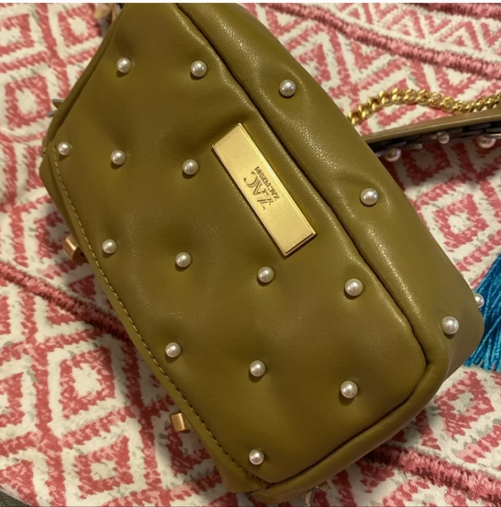 Zac Posen Mustard Yellow Leather Crossbody with White Floral Appliqué - Picture 8 of 14